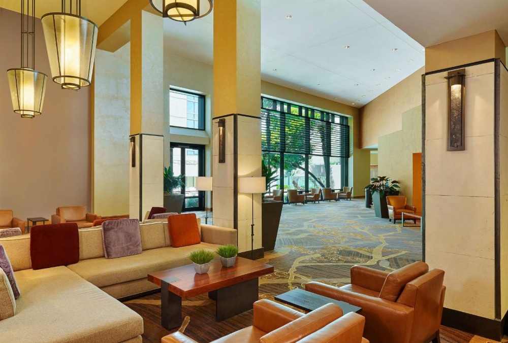 DoubleTree by Hilton San Antonio Airport